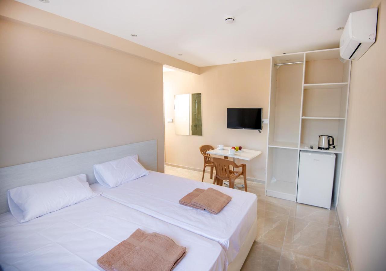 Marisa Napa Suites Aya Napa Dış mekan fotoğraf